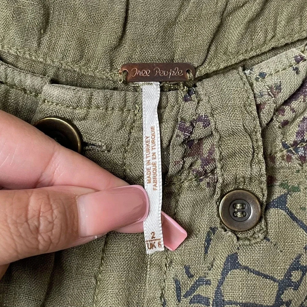 Free People Pants Womens Size 2 Green 100% Linen Boho Paisley Floral Cropped - Picture 8 of 10